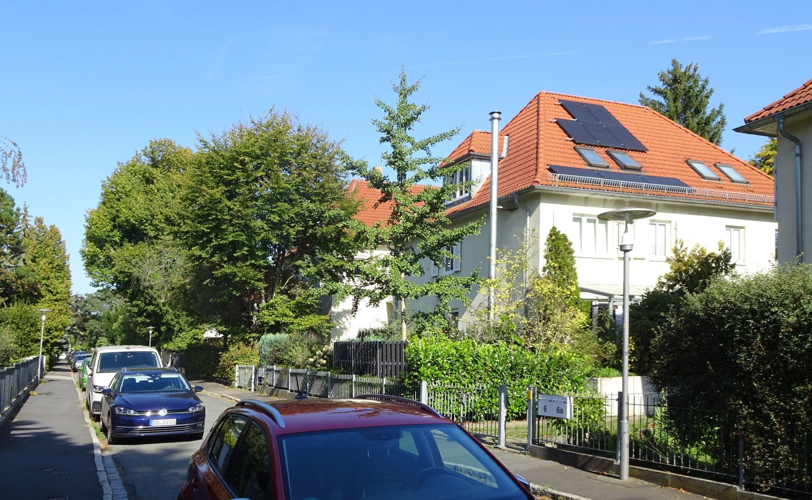 Schanze VI 2023 &ndash; Blick aus dem Innenhof auf den mittleren Teil des Walles